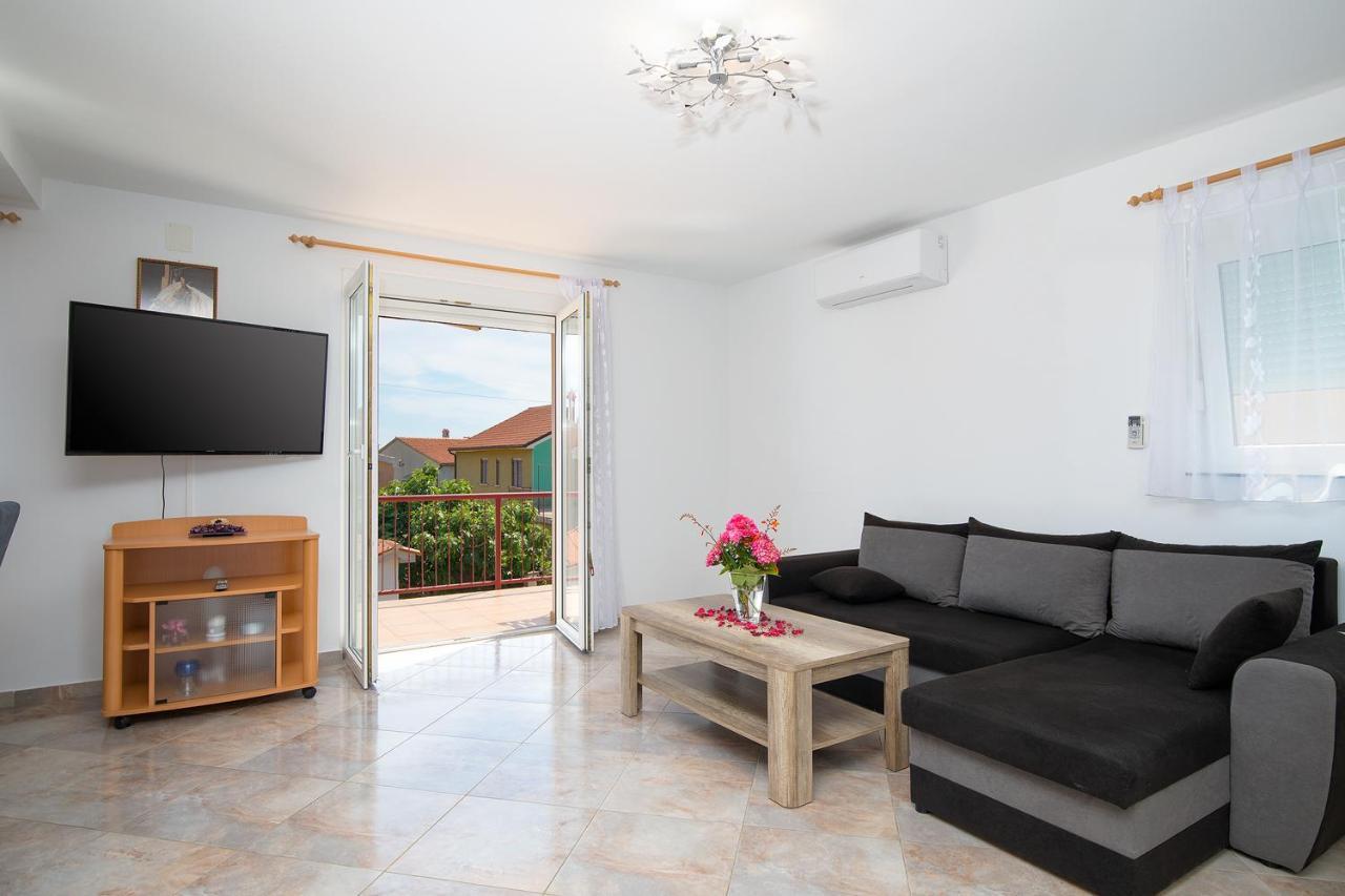 Apartmani Dujmovic Medulin Exteriör bild