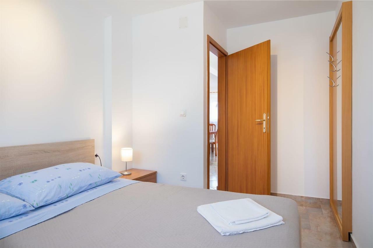Apartmani Dujmovic Medulin Exteriör bild